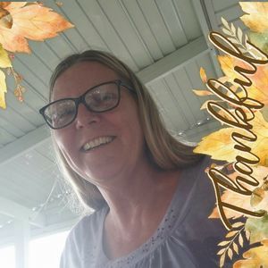 Meet your Posher, Della